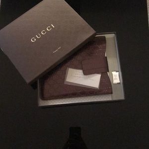 Gucci I pad case, MAKE OFFERS!!
